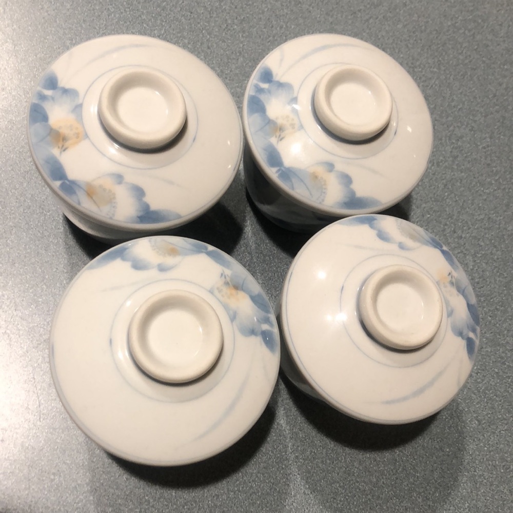 Asian Tea Cups with Lids - Picture 2 of 8